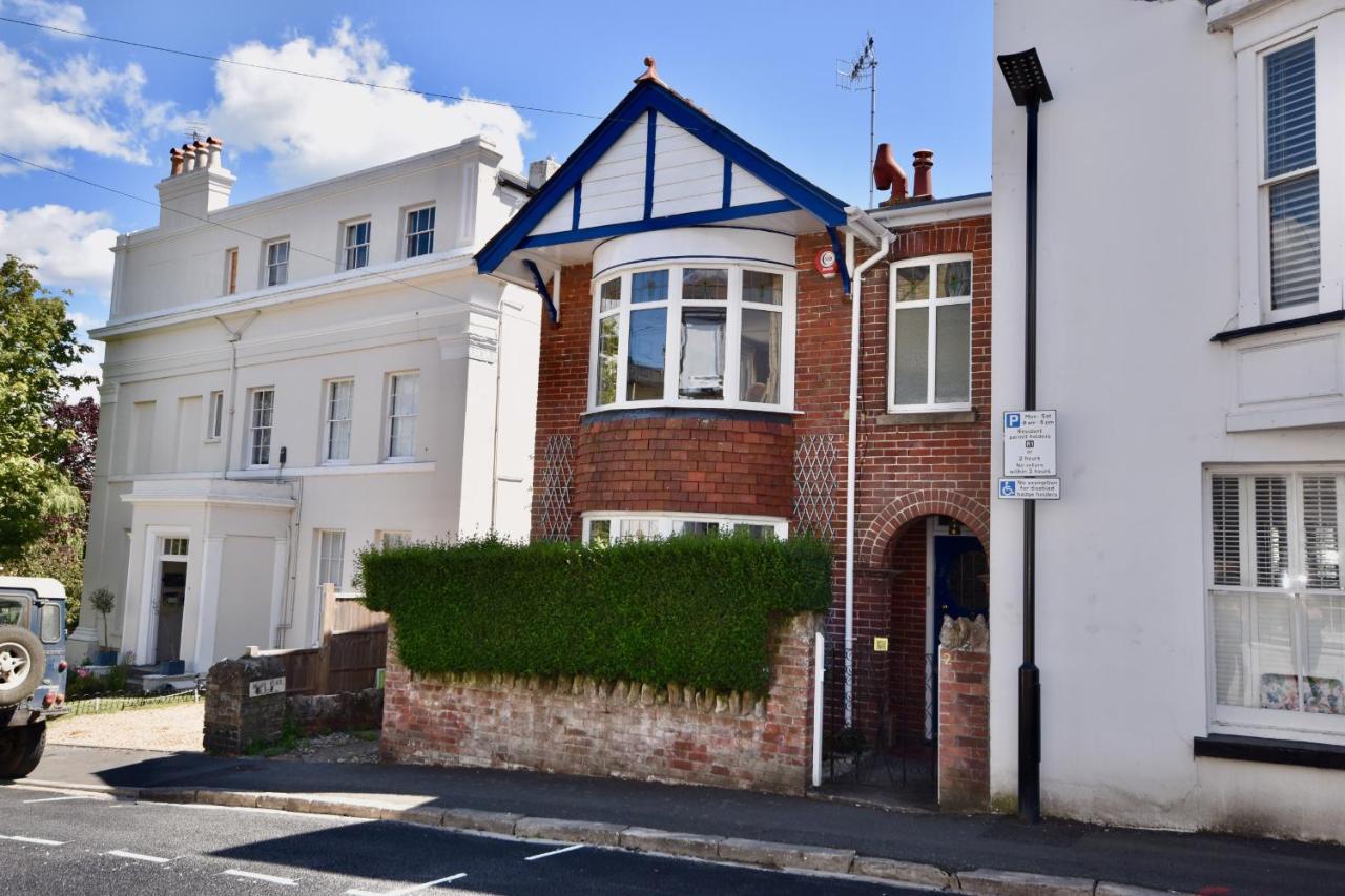 Anchor Down Cottage The Perfect Seaside Retreat Sleeps 4 Beach 2 Mins Ryde  Exterior photo